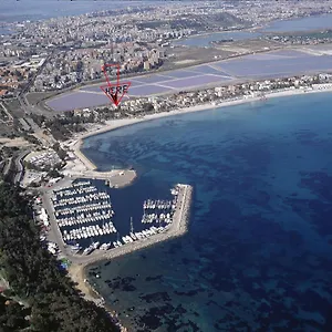 https://lewis-bb-poetto.in-sardinia.net